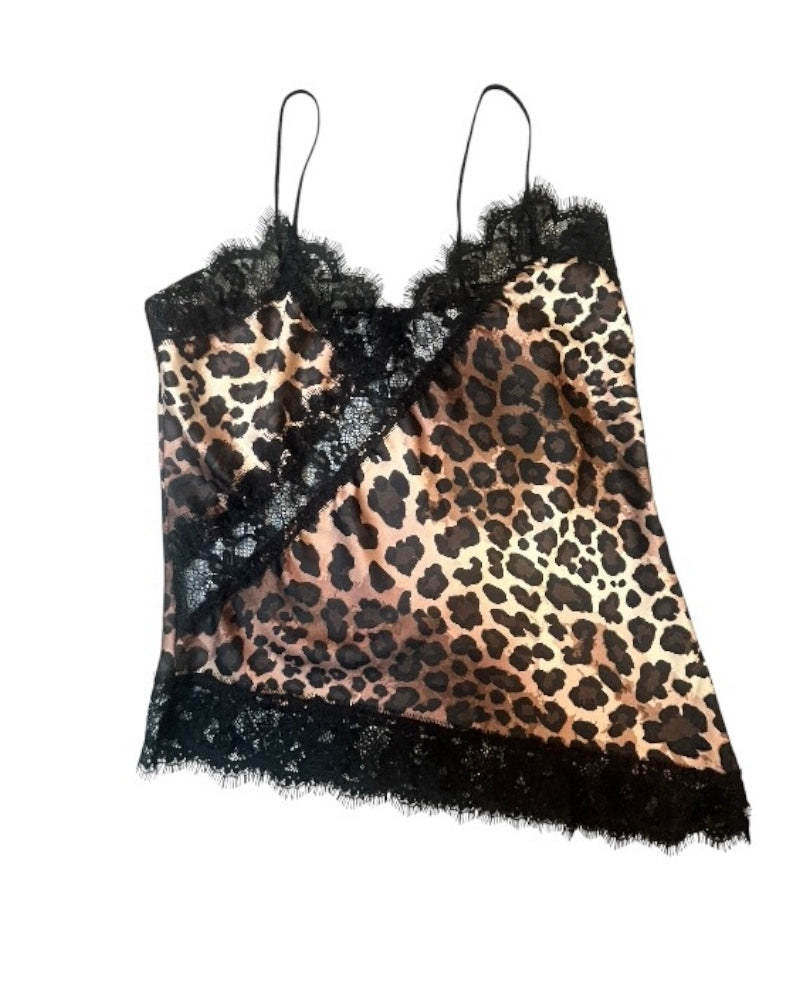Top lencero estampado leopardo con delicado detalle de encaje negro
