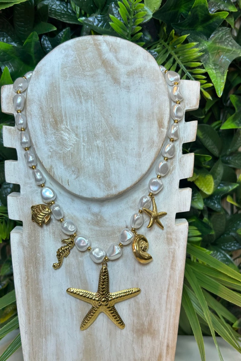 Collar náutico con perlas